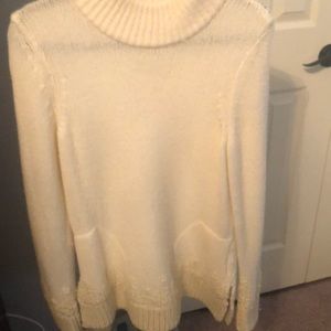 Anthropologie Cream sweater size Medium